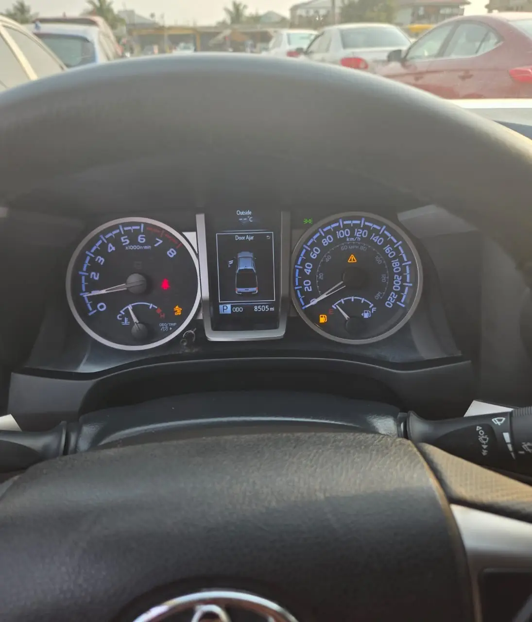 								Toyota Tacoma (2023) full									