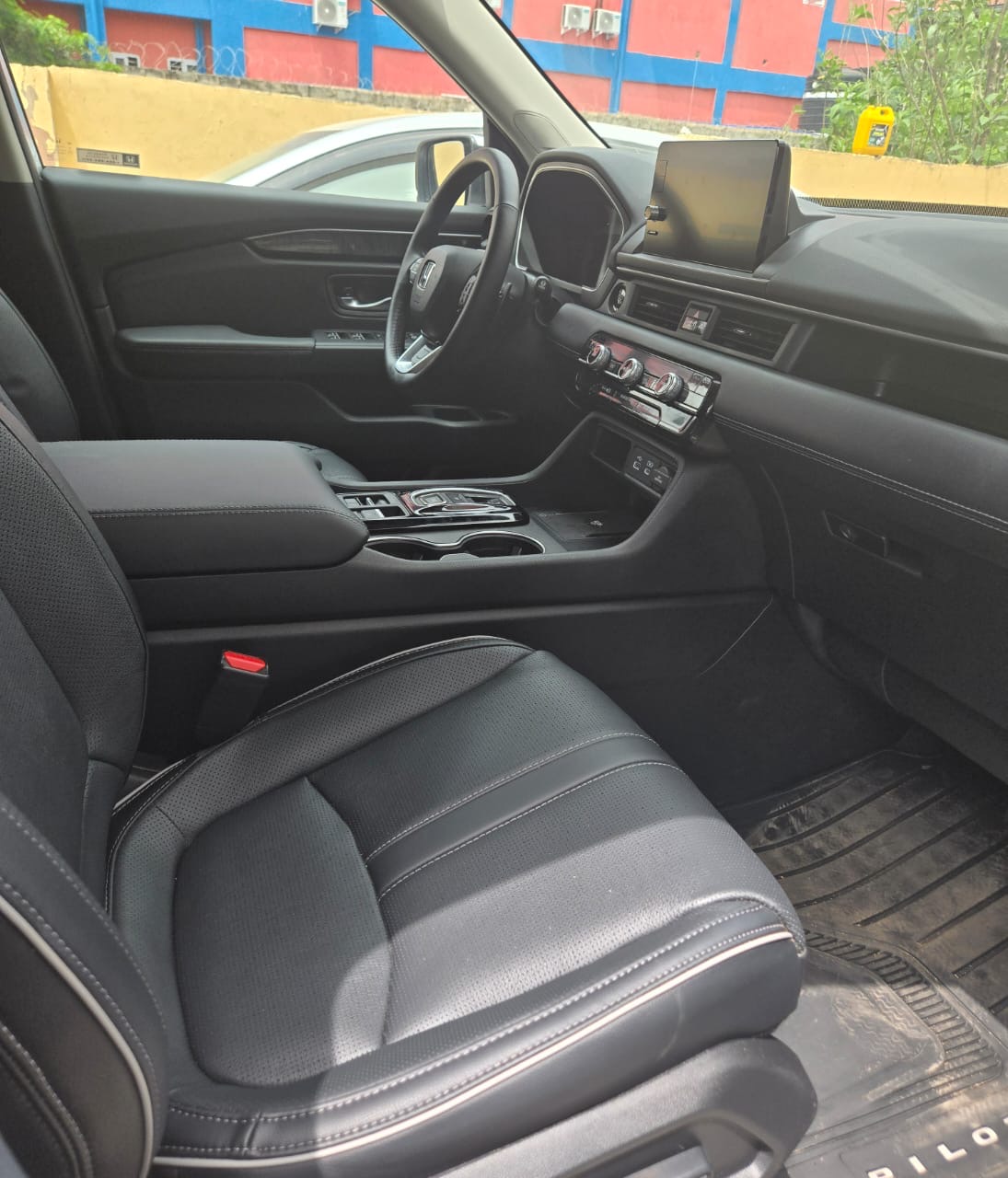 								Honda Pilot (2023) full									