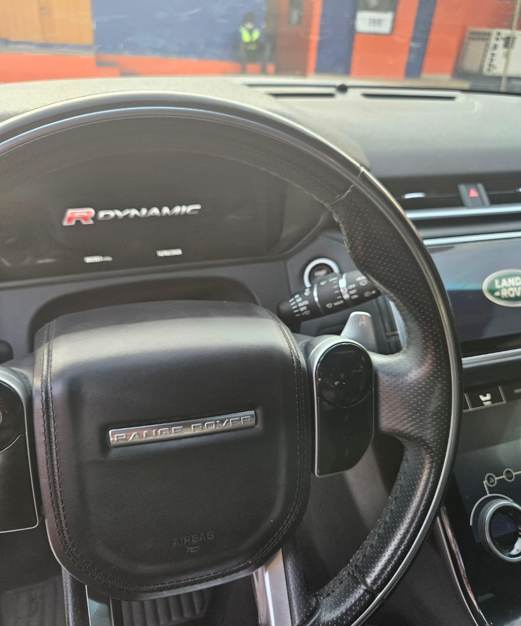 								2018 Land Rover Range Rover Velar full									