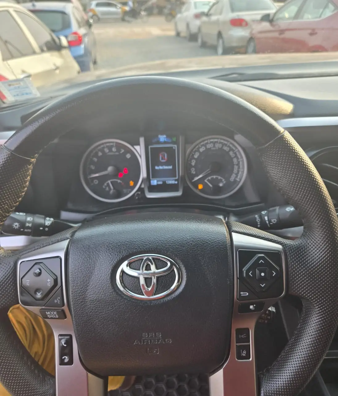 								Toyota Tacoma (2023) full									