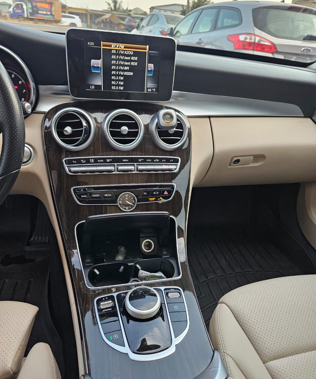 								Mercedes-Benz C-Class 2017 (Luxury Sedan) full									