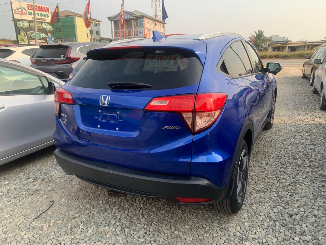 								Honda HR-V 2018 full									