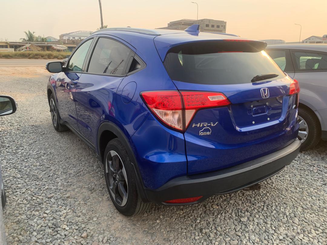 								Honda HR-V 2018 full									